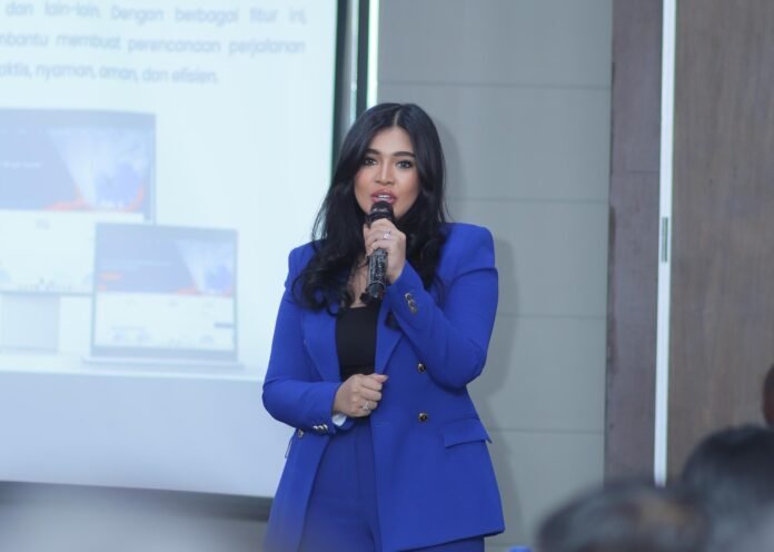 Shinta Yuliasmi, PR Executive & Spokesperson BookCabin