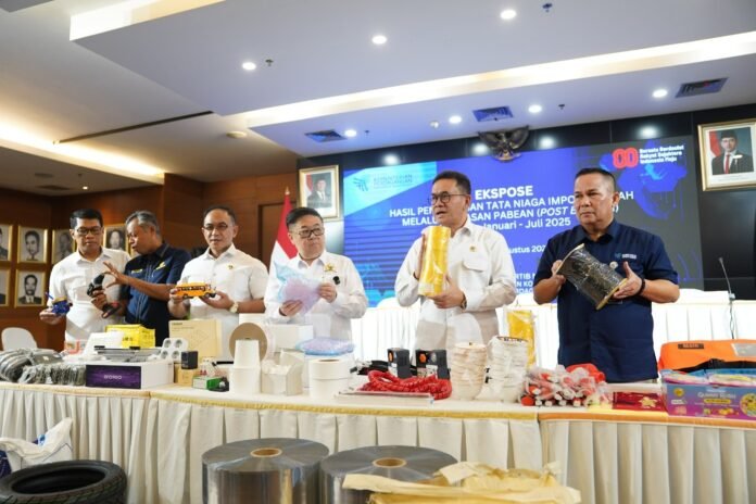 Menteri Perdagangan Budi Santoso.