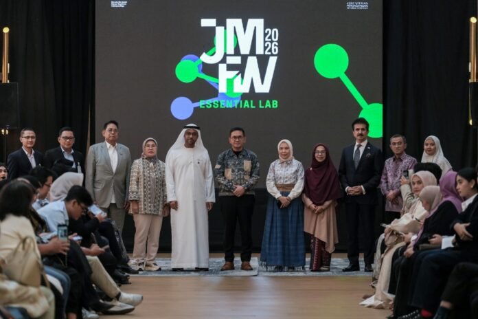 Menteri Perdagangan Budi Santoso meluncurkan JMFW 2026.