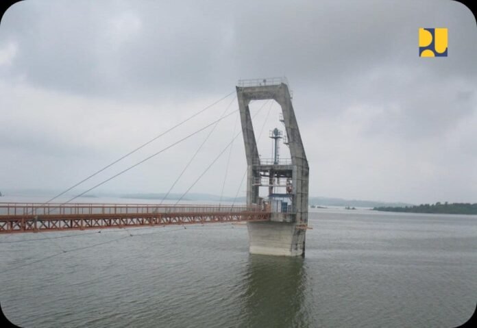 Waduk Kedungombo.