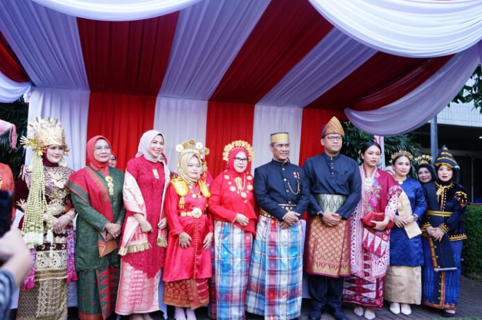 Upacara HUT Republik Indonesia ke-80 di Kantor Pusat Kementerian Pertanian.