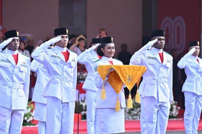 Paskibra penerima Beasiswa Afirmasi Pendidikan Menengah (ADEM). Foto:kemendikdasmen