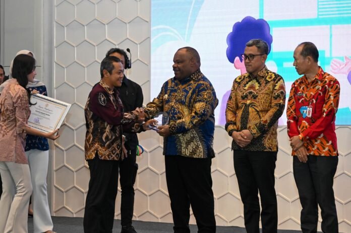 Bupati Didimus saat acara Gebyar PNFI dan Perayaan Hari Aksara Internasional (HAI) 2025