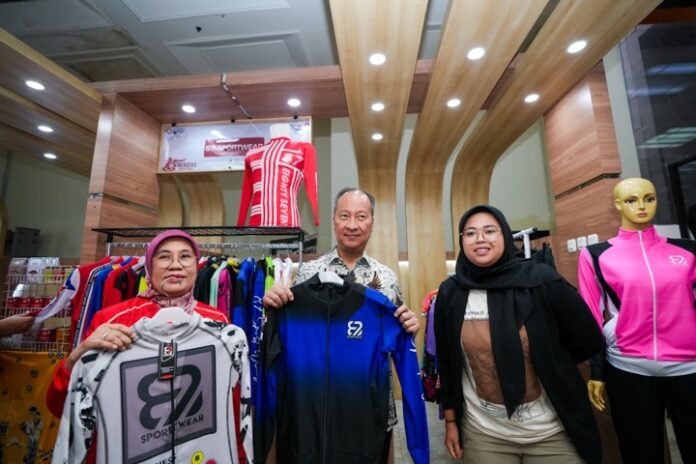 Menteri Perindustrian Agus Gumiwang Kartasasmita.