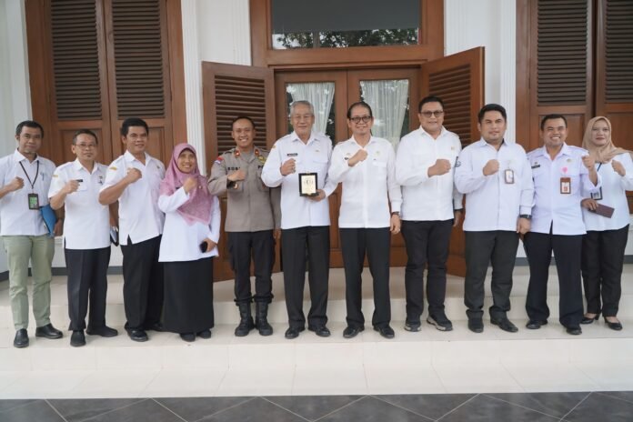 Di Desa Kalikacang, Kecamatan Sugio, Kabupaten Lamongan, sebuah UMKM bernama Sueer Sorgum tengah menunjukkan bahwa pangan lokal mampu bertransformasi menjadi produk modern yang sehat dan diminati masyarakat luas.