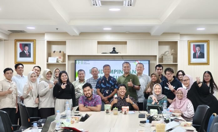Kementerian Perindustrian terus mendorong sektor industri pangan, termasuk yang berskala industri kecil dan menengah (IKM), agar memenuhi standar keamanan pangan.