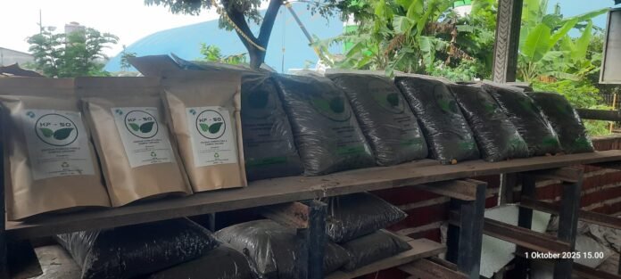 limbah Fly Ash dan Bottom Ash (FABA) menjadi kompos organo-mineral.